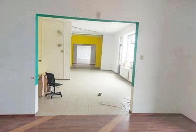 Spațiu comercial, de 519 mp, în Central - 2