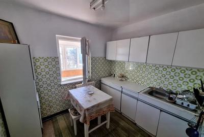 Apartament cu 3 camere decomandat în Central - 17
