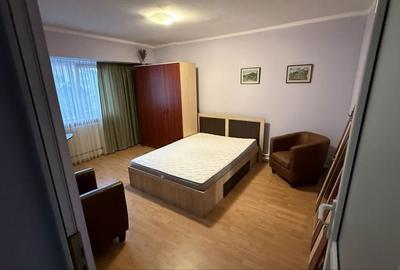 Apartament cu 3 camere decomandat în Central - 4