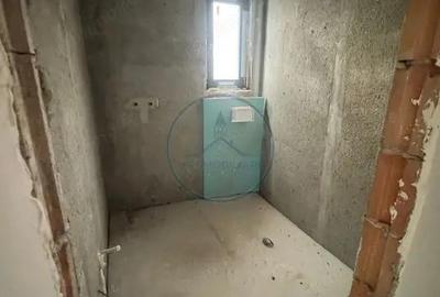 Casă cu 4 camere cu Teren 400 Mp în Central - 8