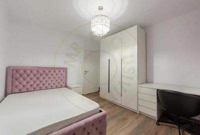Apartament cu 3 camere semidecomandat în Calea București - 1