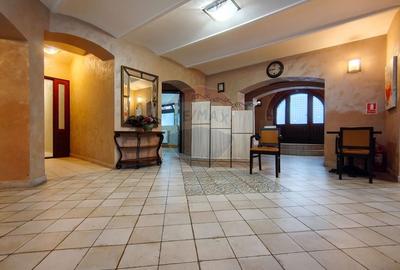 Proprietate specială, de 900 mp, în Central - 16