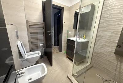 Apartament cu 3 camere decomandat în Central - 3