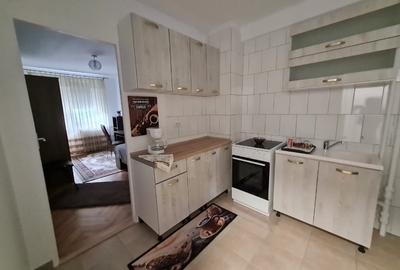 Apartament cu 2 camere decomandat în Central - 2