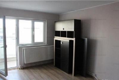 Apartament cu 3 camere decomandat în Independenței - 2