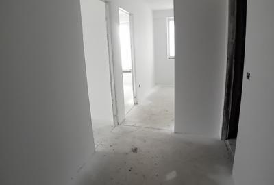 Apartament cu 2 camere semidecomandat în Lunca Cetățuii