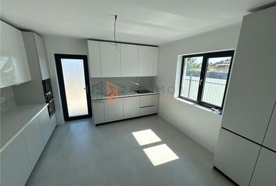 Casă individuală cu 3 camere cu Canalizare în Mărăcineni - 8