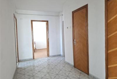Apartament cu 3 camere decomandat în Ultracentral