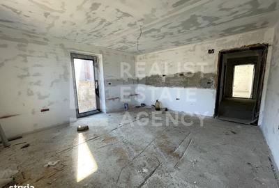 Casă cu 5 camere cu Teren 1000 Mp în Rediu - 10