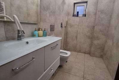 Casă individuală cu 6 camere cu Canalizare în Central - 9