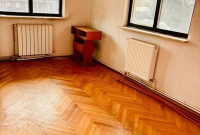 Casă cu 3 camere cu Teren 138 Mp în Central - 8