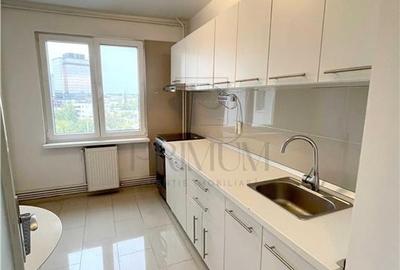 Apartament cu 3 camere semidecomandat, mobilat în Central