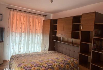 Apartament cu 2 camere decomandat în Tractorul - 6
