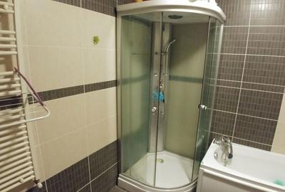 Apartament cu 4 camere în Central - 1