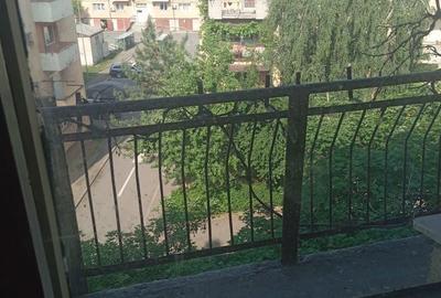 Apartament cu 2 camere decomandat în Dacia - 2