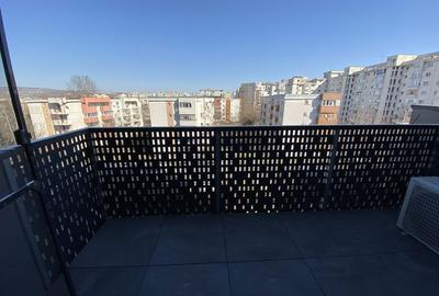 Apartament cu 3 camere decomandat în Dosu Bricii