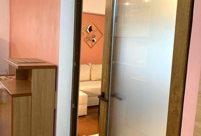 Pandur, interesctie cu 13 Septembrie, 5 min. Marirott-Catedrala Neamului - 13