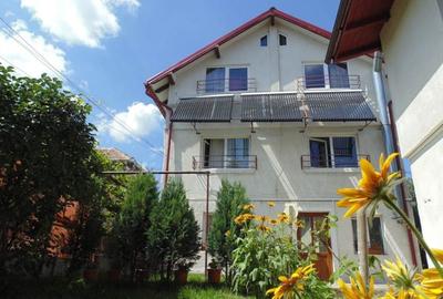 Casă individuală cu 11 camere în Dâmbul Rotund