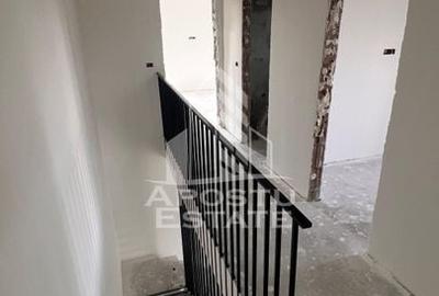 Duplex deosebit cu 4 camere si 2 bai, P + 1, predare la cheie, in Sag - 35