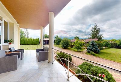 Vila deosebita cu gradina superba si panorama - Ghimbav, ultracentral - 27