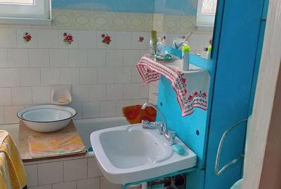 Apartament cu 3 camere semidecomandat în Central - 6