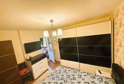 Apartament cu 3 camere decomandat în Babadag - 12