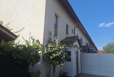 Casă cu 4 camere cu Canalizare în Central - 33