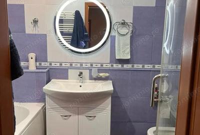 Apartament cu 3 camere decomandat în Vitan - 1