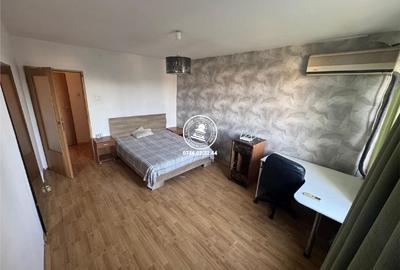 Apartament 3 camere DECOMANDAT, Podu Ros