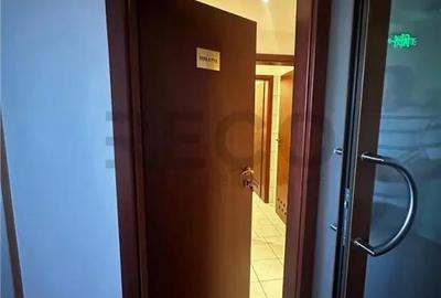 Spațiu comercial, de 32 mp, în Central - 2