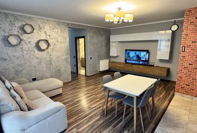 Apartament cu 3 camere semidecomandat în Florești