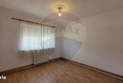 Apartament cu 2 camere decomandat în Sebeș - 5