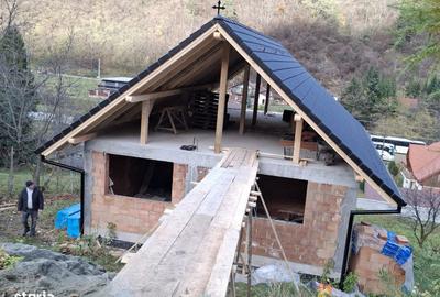 Casă cu 5 camere cu Teren 706 Mp în Gura Râului - 2