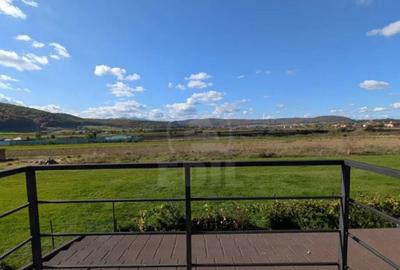 Casă cu 3 camere cu Teren 344 Mp în Florești