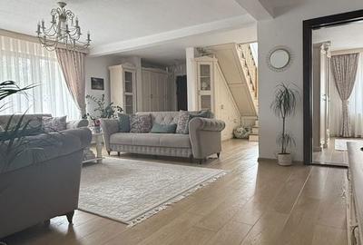 Casă cu 5 camere cu Teren 433 Mp în Central - 10