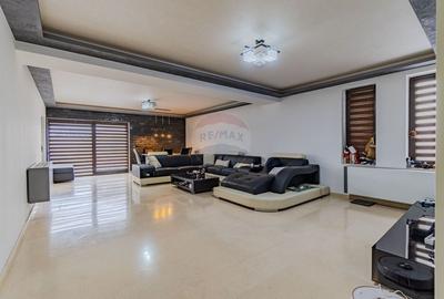 Casă cu 9 camere cu Teren 463 Mp în Stupini - 4