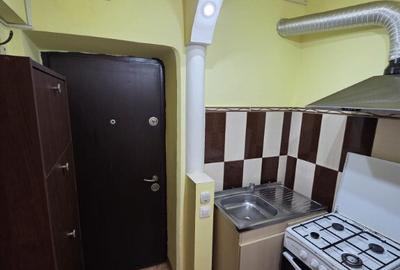 Camera de camin mobilata ?i utilata-Valea Ro?ie, Craiova - 1