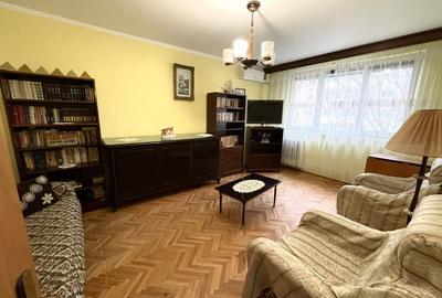 Titan-Jean Steriadi ,doua camere,decomandat, mobilat-utilat,51 mp - 2