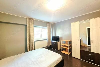 Garsonieră decomandată în Central - 7