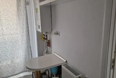 Garsonieră decomandată în Bucium - 4