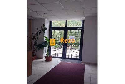 DECEBAL STRADAL / 3 CAMERE MOBILAT UTILAT NOU - 8