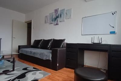 Apartament cu 2 camere decomandat în - 3
