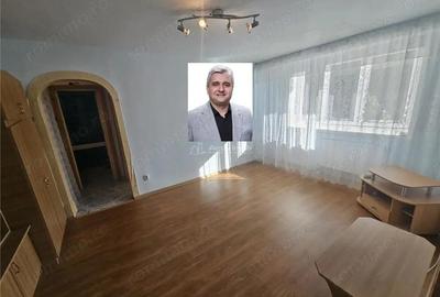 Resita, 2 Cam. Cf. 1, Et. 1, Bulevard, Micro 1 - 1