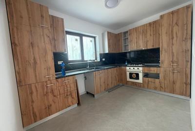 Duplex cu 4 camere cu Teren 165 Mp în Dascălu - 4
