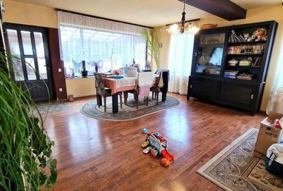 Casă cu 10 camere cu Teren 1100 Mp în Șotânga - 19