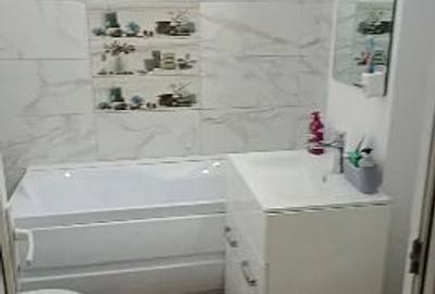 Apartament cu 3 camere semidecomandat în Micro 3 - 4