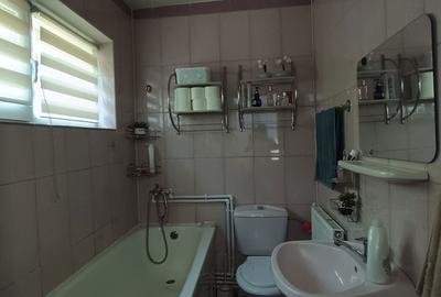 Casă cu 3 camere cu Teren 155 Mp în Bariera Vâlcii