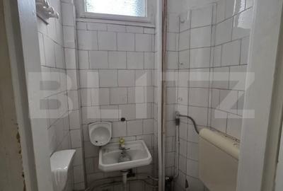 Apartament cu 4 camere semidecomandat în Central - 9