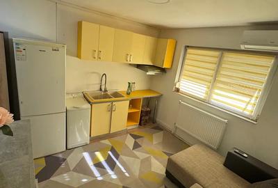 Garsoniera de inchiriat UMT, direct de la proprietar Garsoniera de inchiriat UMT, direct de la proprietar - 1