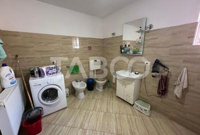 Casa noua 3 camere 300 mp anexe teren liber 1550 mp Margineni - 14